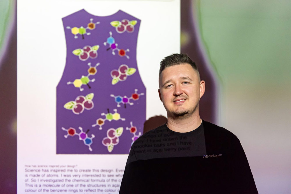 Celebrating Creativity and Craft: Kyren Wilson’s New Waistcoat for the Johnstone’s Paint Masters.